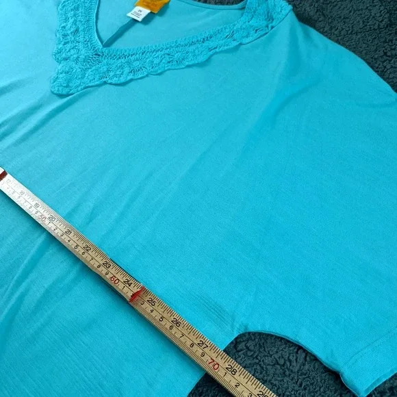 Ruby Rd Woman Size 2X Turquoise Blue Crochet V-Neck Slub Knit Top - Picture 2 of 6